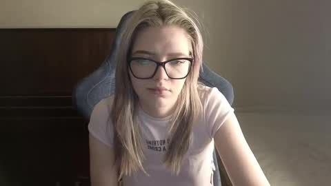 Snapshot of logandrive chatting on 03-26-26, 02:11 Logan and Katana online show from 03-26-26, 02:11