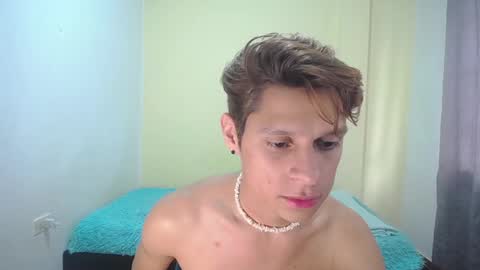 Snapshot of loganevans8 chatting on 02-11-25, 06:11 Logan online show from 02-11-25, 06:11