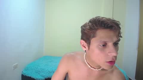 Snapshot of loganevans8 chatting on 02-26-25, 11:20 Logan online show from 02-26-25, 11:20