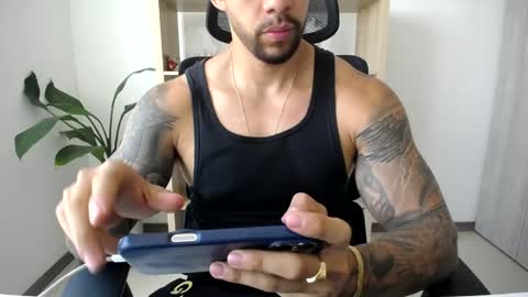 Logan Wolfp online show from 06-01-26, 04:52