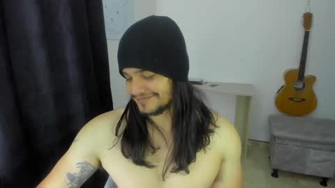 Snapshot of loganhot22 chatting on 01-29-25, 06:43 Logan online show from 01-29-25, 06:43