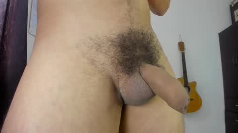 Snapshot of loganhot22 chatting on 02-17-25, 08:15 Logan online show from 02-17-25, 08:15