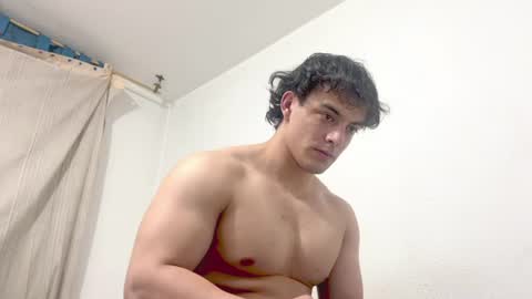 Snapshot of logann_x3 chatting on 06-25-26, 03:39 Logan online show from 06-25-26, 03:39