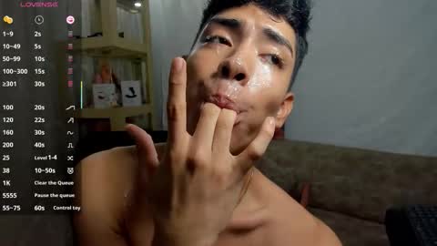 logantwink18 online show from 03-25-26, 02:12