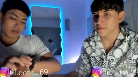 logantwink18 online show from 04-01-26, 02:34