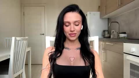 Snapshot of loidawactor chatting on 03-24-26, 12:21 Milla online show from 03-24-26, 12:21