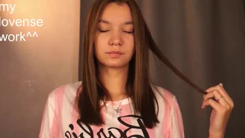 Elza online show from 10-26-25, 07:09