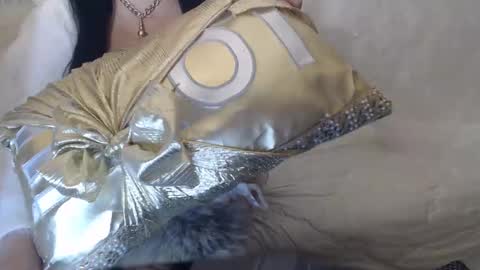 Lilu online show from 12-14-25, 03:01