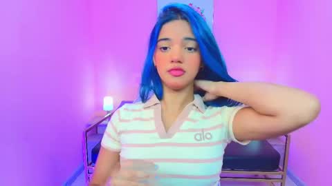 Snapshot of lola__45 chatting on 10-11-25, 01:31 online show from 10-11-25, 01:31