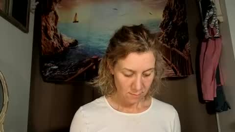Snapshot of lola_belgium chatting on 05-30-26, 05:37 lola_belgium online show from 05-30-26, 05:37