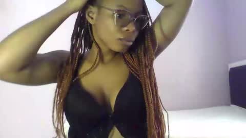 Snapshot of lola_coco chatting on 03-19-26, 05:55 Lola Coco online show from 03-19-26, 05:55