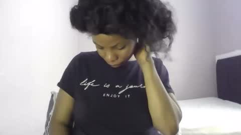 Snapshot of lola_coco chatting on 04-06-26, 10:38 Lola Coco online show from 04-06-26, 10:38