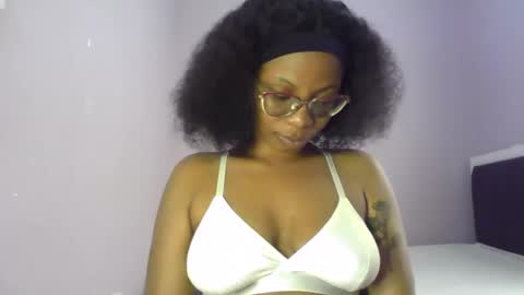 Snapshot of lola_coco chatting on 04-10-26, 10:42 Lola Coco online show from 04-10-26, 10:42