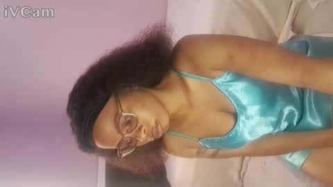 Snapshot of lola_coco chatting on 04-27-26, 04:43 Lola Coco online show from 04-27-26, 04:43