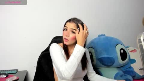 Snapshot of lola_kamila chatting on 01-12-26, 07:41 Lola Kamila online show from 01-12-26, 07:41