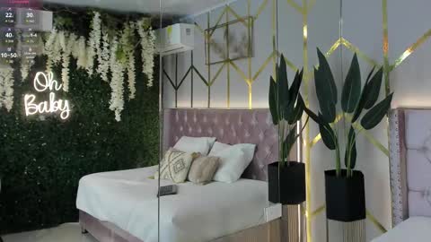 Snapshot of lola_saenz__ chatting on 02-21-26, 11:55 lola_saenz__ online show from 02-21-26, 11:55