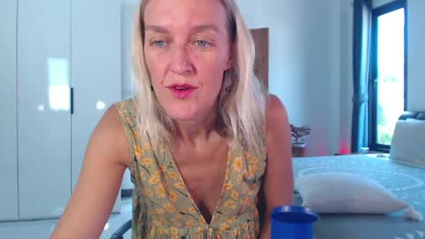 Lola online show from 03-21-26, 07:57