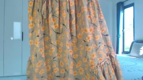 Lola online show from 04-17-26, 12:57