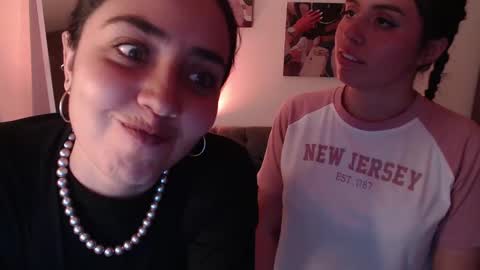lolaandcamille online show from 02-24-25, 06:47