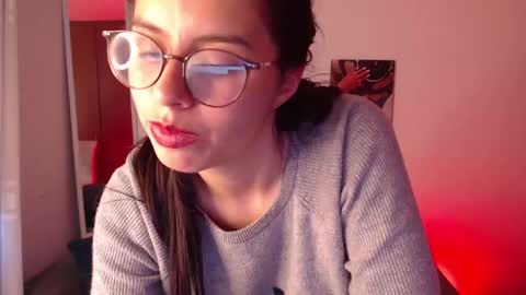 lolaandcamille online show from 03-03-25, 10:42