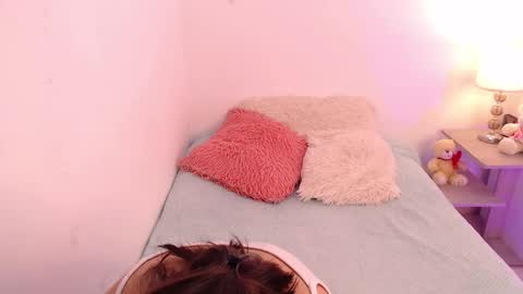 lolaandcamille online show from 11-21-25, 09:41