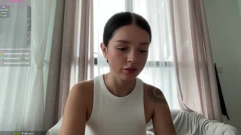 Snapshot of lolaap0pp chatting on 12-05-25, 04:10 Lola online show from 12-05-25, 04:10