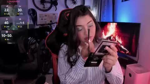 lolaasmith_21 online show from 02-14-26, 07:16