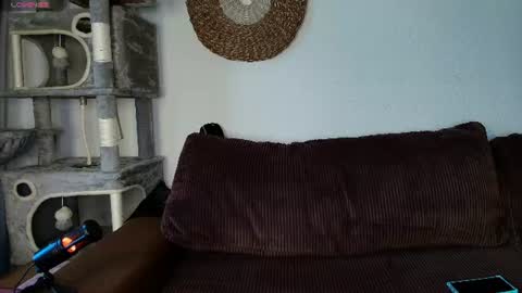 Snapshot of lolaasmith_21 chatting on 06-12-26, 06:29 lolaasmith_21 online show from 06-12-26, 06:29