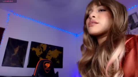 Snapshot of lolaasmith_21 chatting on 07-23-26, 07:45 lolaasmith_21 online show from 07-23-26, 07:45