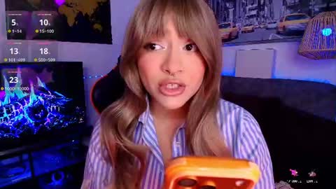 Snapshot of lolaasmith_21 chatting on 07-29-26, 07:23 lolaasmith_21 online show from 07-29-26, 07:23