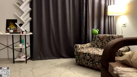 lolaatatee online show from 06-30-26, 07:04