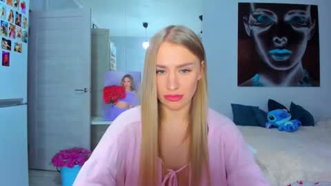 Snapshot of lolabani675452 chatting on 11-29-25, 09:23 lolabani675452 online show from 11-29-25, 09:23