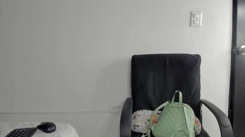 Snapshot of lolabunnysc chatting on 05-15-26, 12:01 lolabunnysc online show from 05-15-26, 12:01