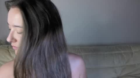 Snapshot of loladom chatting on 05-29-26, 07:39 Frt Pr1ncess online show from 05-29-26, 07:39