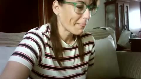 LOLA HUESO y ERIC online show from 02-20-25, 08:28