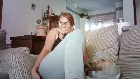 LOLA HUESO y ERIC online show from 09-26-25, 08:29