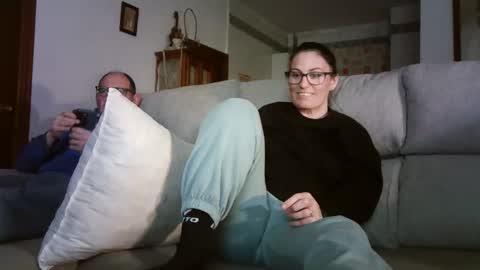 LOLA HUESO y ERIC online show from 03-10-26, 04:01