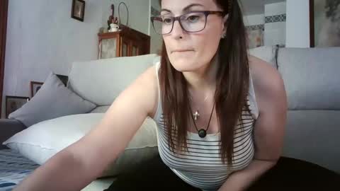 LOLA HUESO y ERIC online show from 05-08-26, 02:22