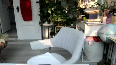 Snapshot of lolalustful chatting on 07-27-26, 10:28 Lola Lustful online show from 07-27-26, 10:28