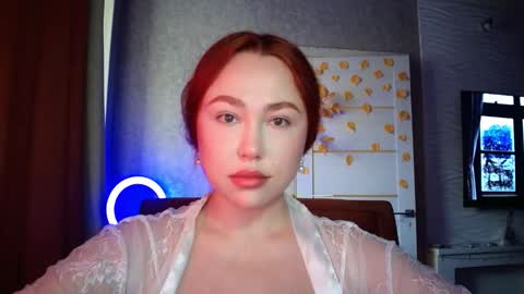 Lola online show from 11-24-25, 11:21