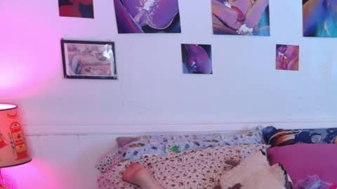 LolaNextdoor1 online show from 01-08-26, 03:47