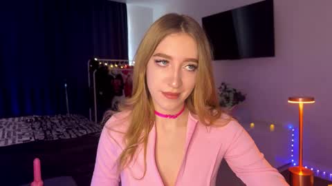 Snapshot of lolarosy chatting on 03-09-26, 08:40 hi im Lola nice to meet you online show from 03-09-26, 08:40