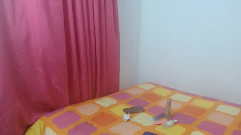 lolascarlettt online show from 09-19-25, 12:23