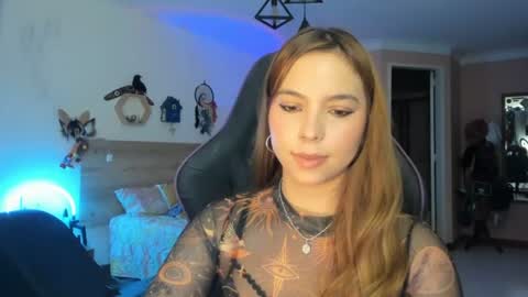 Snapshot of lolaverse chatting on 07-25-26, 06:27 Lola doll online show from 07-25-26, 06:27