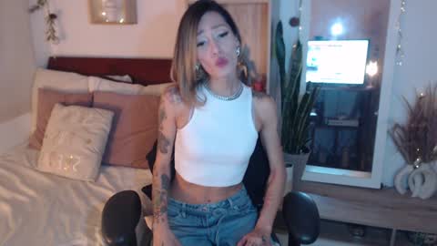 Dear tippers follow me on my new cb account lennarogers online show from 01-05-25, 12:52