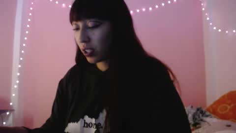 Lolita  online show from 03-05-25, 02:36