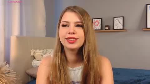 Lola online show from 11-15-25, 08:11