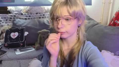 Christine online show from 09-24-25, 06:06