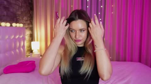 Victoria online show from 01-22-25, 06:10