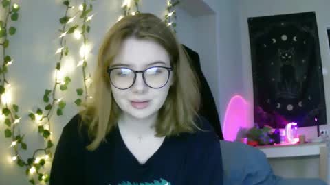 Lilly online show from 03-03-25, 02:26